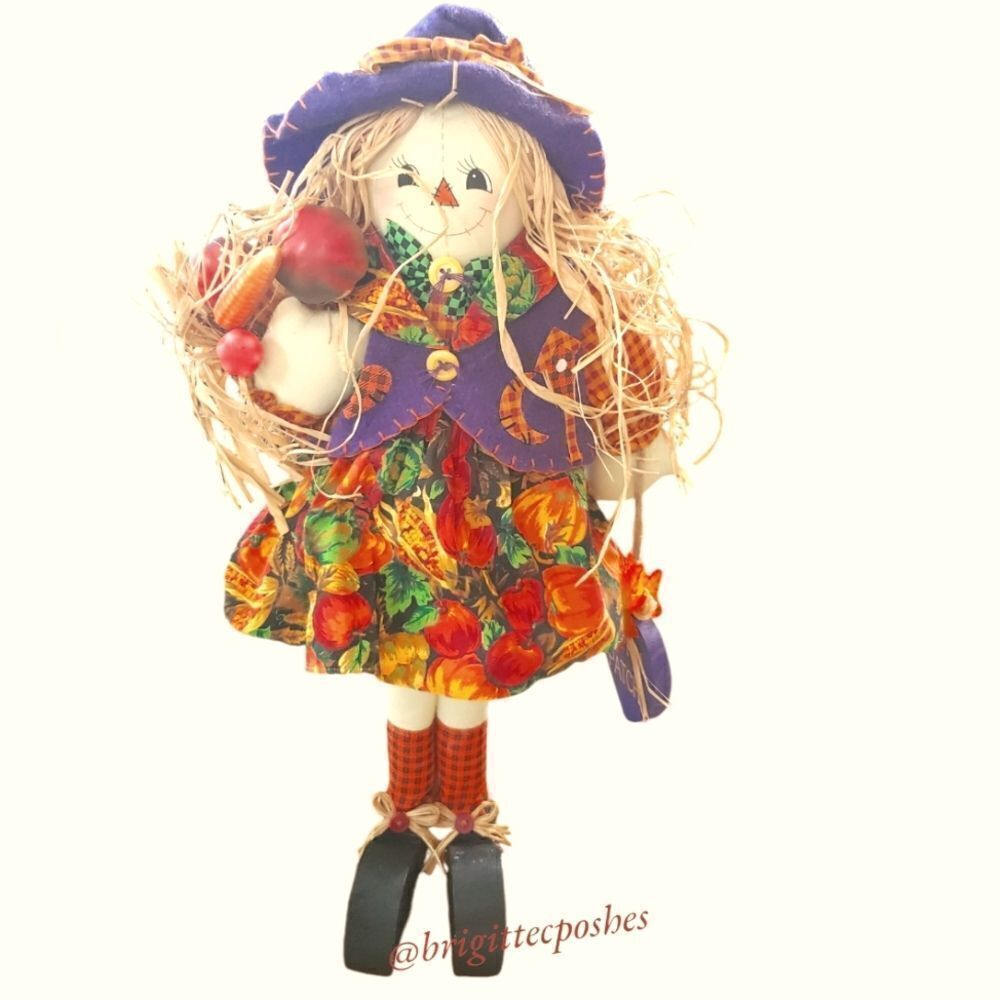 FALL  THANKSGIVING 20" in. Scarecrow Straw Doll